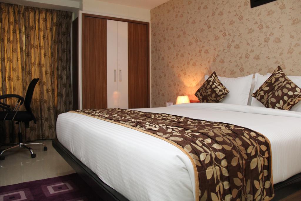 Maple Wood Hotell Ranchi Exteriör bild